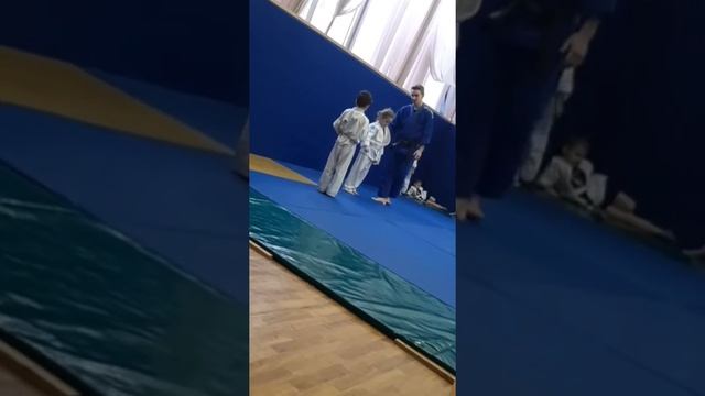 Тренировка дзюдо/самбо. Настя 6 лет(5) смотреть онлайн
