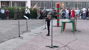 Шаман? «Встанем»??Поёт Мальвина Кириенко (6 лет)