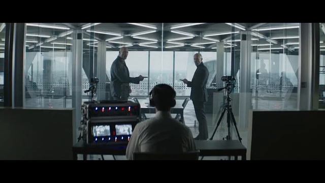 Хоббс и Шоу. Фильм за 32 секунды смотреть онлайн