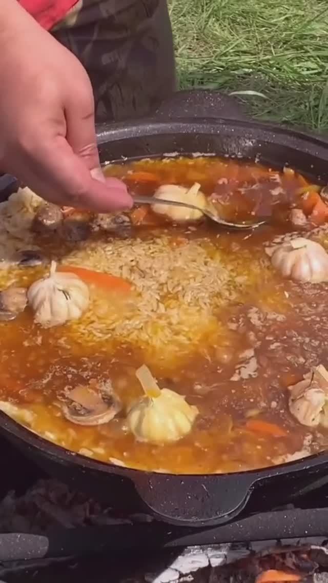 Вкусно до мурашек ! Плов без мяса, я даже не подумала о мясе, когда его ела!