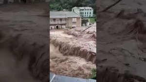 Город Савона под водой. Сильное наводнение в Италии | События недели #shorts #наводнение