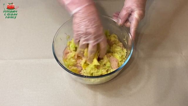 Аппетитные куриные котлеты. Так вы ещё не готовили! смотреть онлайн