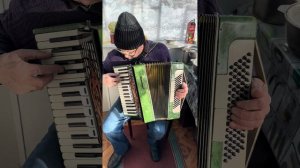 Accord accordion, Model Orion, 34 keys, 80 Bass, 3 voice, 5+2 registers, Russian Accordion. ON SALE