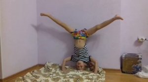 Стойка на голове