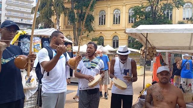 PRAÇA DA REPÚBLICA MESTRE HÉLIO e MESTRE CHITA NA MARCAÇÃO DO RITIMO смотреть онлайн