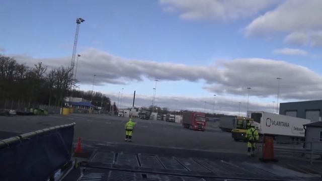 №5 22 февраля погрузка в Карлсхамн смотреть онлайн