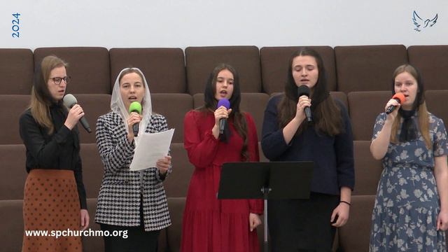 Нависли скалы слева, зияет пропасть справа - Спів сестер смотреть онлайн