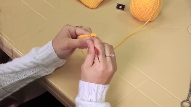 УЧИМСЯ ВЯЗАТЬ КОШЕЛЁК смотреть онлайн