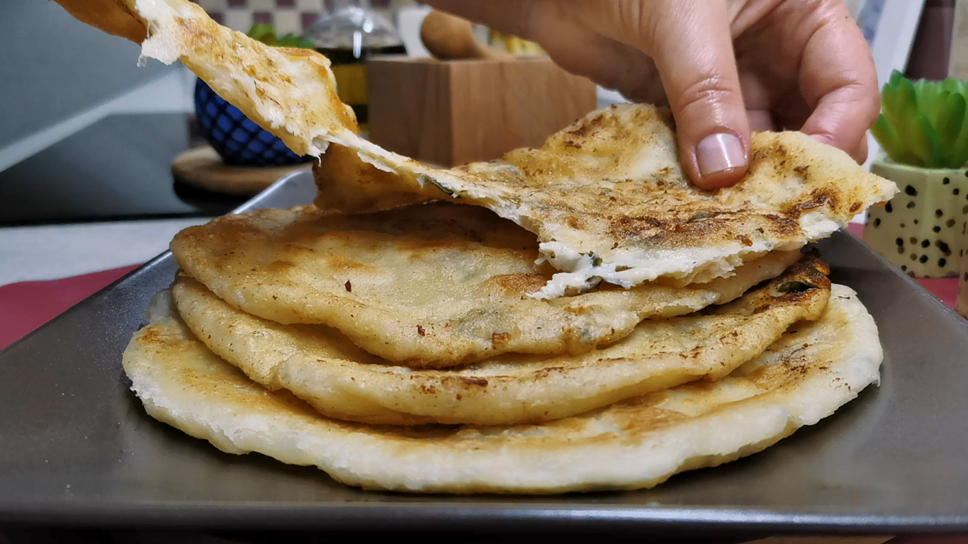 Едим прямо со сковородки еще горячими! Лепешки с сыром и творогом "Проще не бывает", объедение!