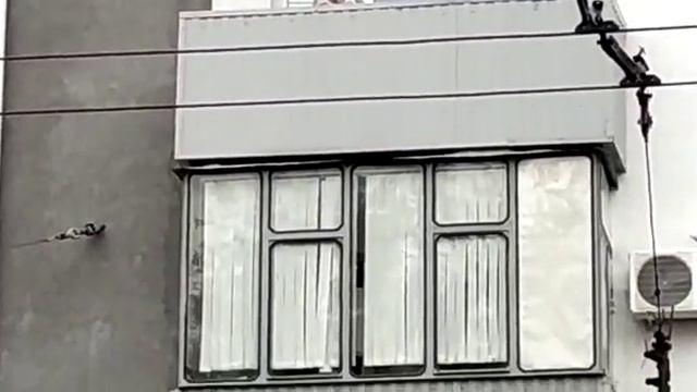 Плюющаяся бабушка Белгороде смотреть онлайн