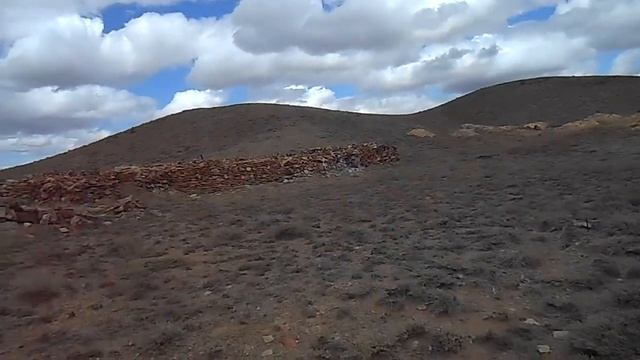 Мазары на территории медно-молибденового рудника Коунрада