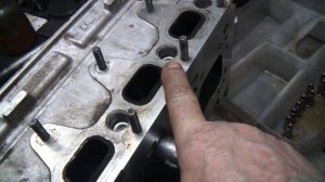 Nissan Almera двс  К4М течь масла, вскрыли мотор так и ничего не поняли