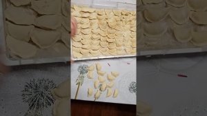 Как заморозить большое количество пельменей.Вы такого ещё не делали.