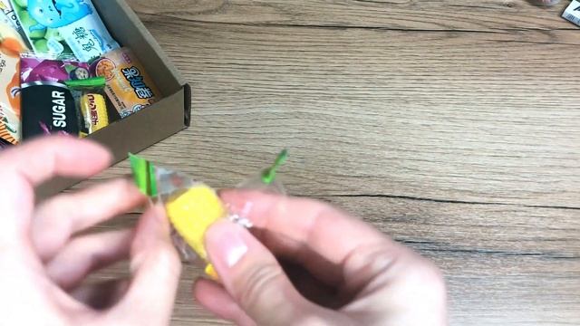 Пробуем азиатские сладости l РАСПАКОВКА NINIKO Box смотреть онлайн