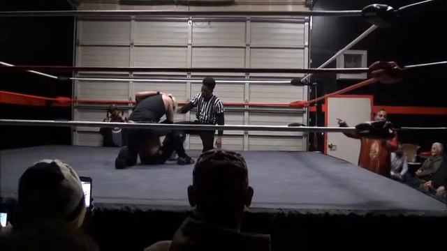 Nathan Brick Vs Chico Lopez смотреть онлайн