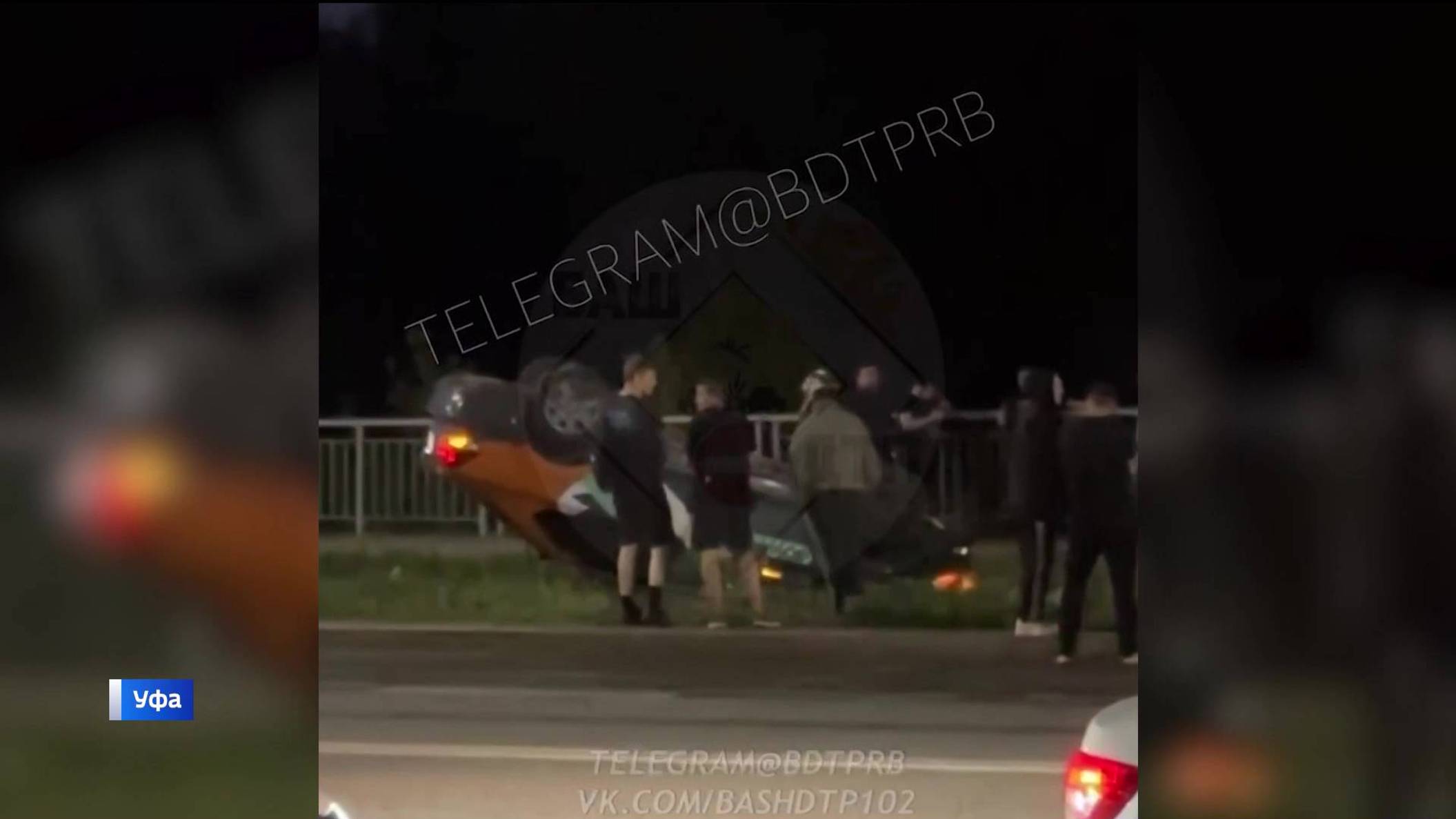 В уфимском Инорсе перевернулся "Делимобиль"
