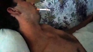Прикол над спящим другом .Юмор,смешное видео