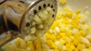 Рулетики из сыра с начинкой