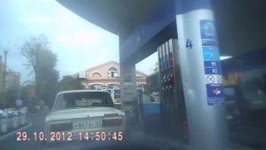 оторвали пистолет на АЗС