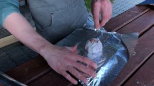 Печёный чеснок на костре