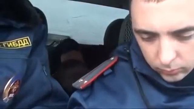 авторитет плаксивый смотреть онлайн