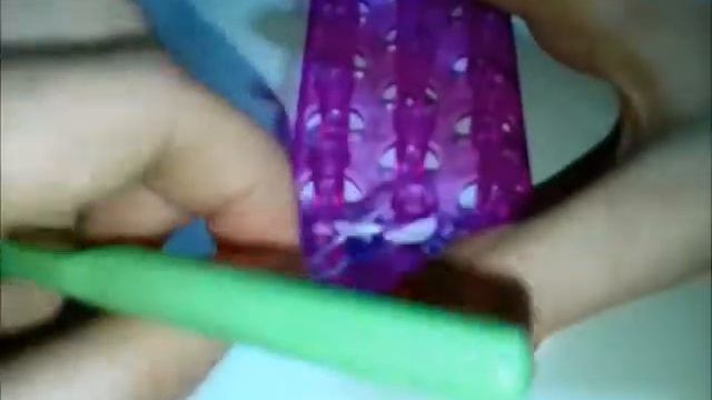 ВидеоУрок№7 "Сердце"из резинок Rainbow Loom! =)