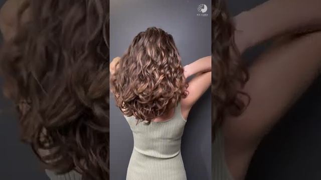 Укладка волнистых волос в салоне ICE CURLY смотреть онлайн