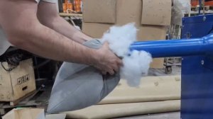 Набивка подушек наполнителем  Набивочный пылесос НП 2