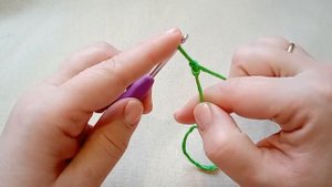 УРОК 1 для начинающих - Первая (начальная) петля при вязании крючком для левшей