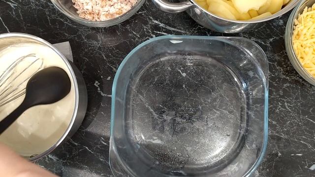 Картофельная запеканка с ветчиной и сыром