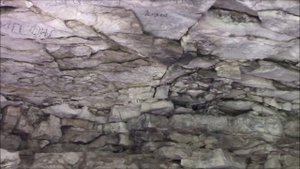 Самарская лука. Грот в Ширяевском овраге (Медвежий грот)