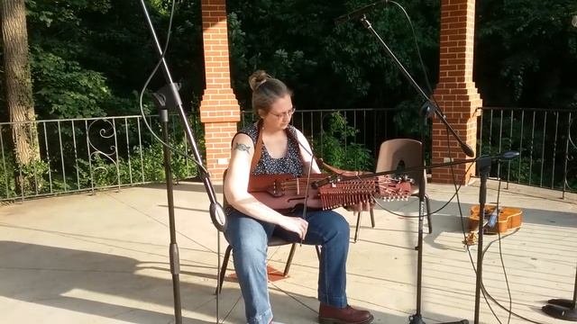 Nyckelharpa Performance 1 Park Of Roses