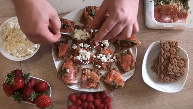 Супер закуска с красной рыбой смотреть онлайн