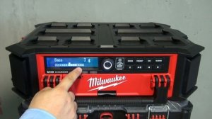 Обзор packout радио Milwaukee M18 PRCDAB+