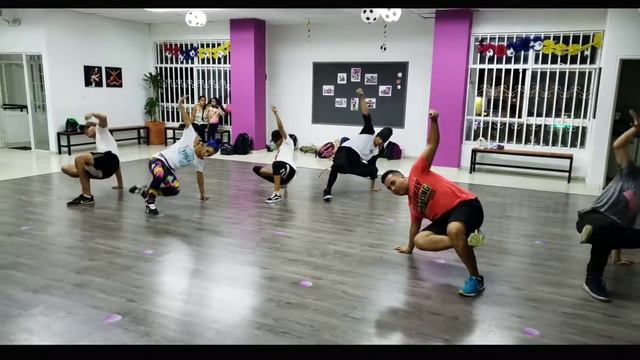 Are You There- Mura Masa // Coreografía/workshop Maycol ft sebastian 1 смотреть онлайн