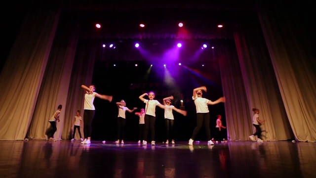 Школа Танцев Движение "Хулиганки" смотреть онлайн