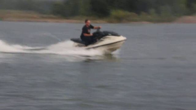 Продам XLT 1200 2000 г.в. 155л.с.
