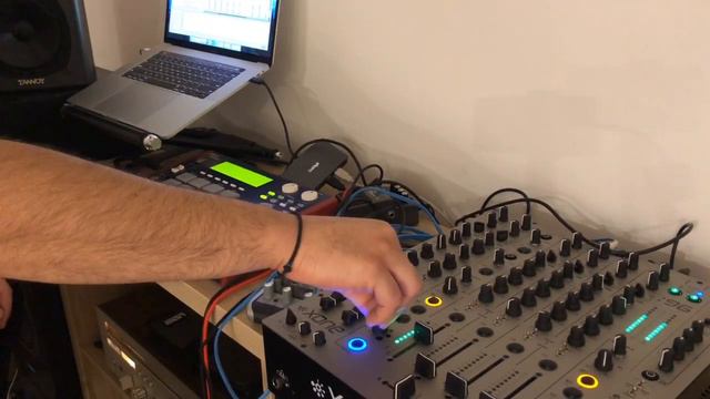 Maestro’s Of House - AKAI MPC 1000 & Ableton Live смотреть онлайн