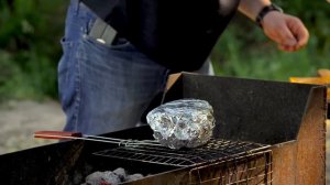 СОЧНАЯ свинина на МАНГАЛЕ: быстрое горячее маринование мяса - рецепт шеф повара Ильи Лазерсона