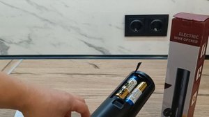 самый дешёвый электрический штопор с Wildberries и лучшие алкалиновые батарейки GP ULTRA PLUS.