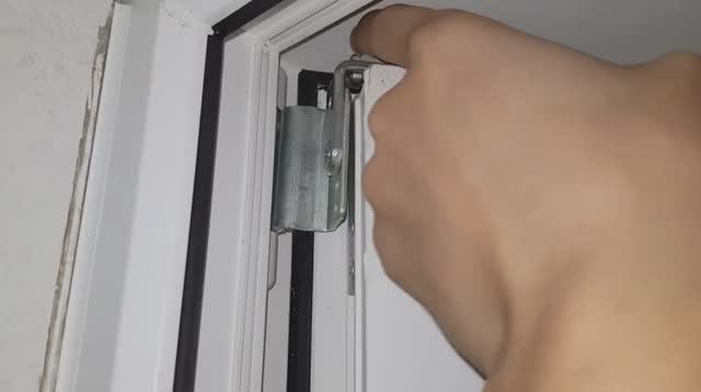Регулировка двери на балкон, чтобы было тепло