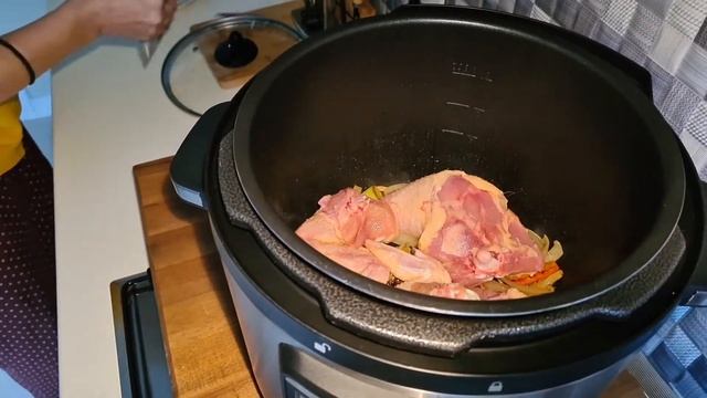 STARLIGHT MULTICOOKER & Chicken cook / ELEKTRIKLI DUDUKLU TENCERE смотреть онлайн