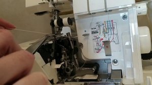 Заправляем  4-х ниточный оверлок пошагово.how to fill overlock step by step 4 thread