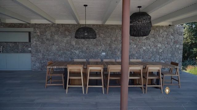 Вилла Этернити: новая большая хай-тек вилла у пляжа, аренда в Петроталасса, Порто Хели, Греция смотреть онлайн