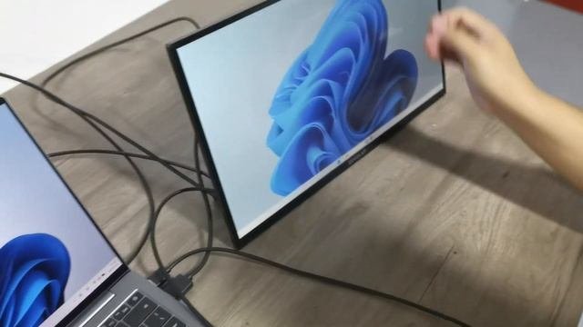 Z18T/Z18TV HDMI connection with laptop for touching function смотреть онлайн