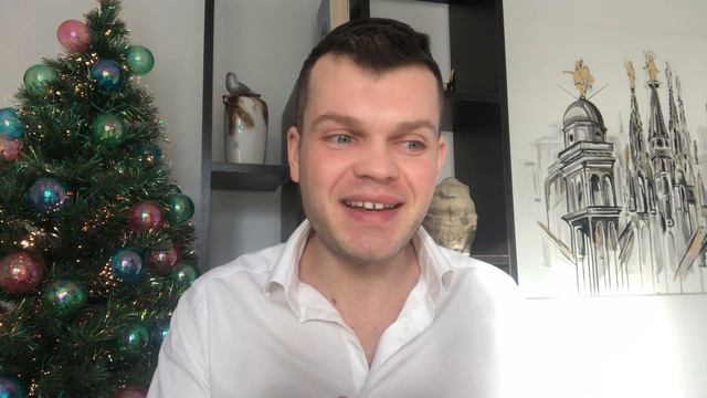 Вера Брежнева скрывает свой возраст.