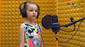 Детская песня - Улыбчивая песенка | Академия Голосок | Амалия Быстрова (6 лет)