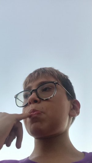 е