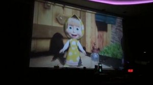 Моторизованный экран и проектор Aun AM01S