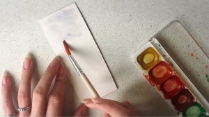 Простая закладка акварелью для детей